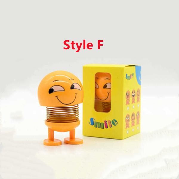 Новый забавный автомобильный стиль, качающаяся голова, украшение на приборную панель автомобиля, милое выражение, модный тренд, аксессуары для салона автомобиля, автомобильные игрушки для декора