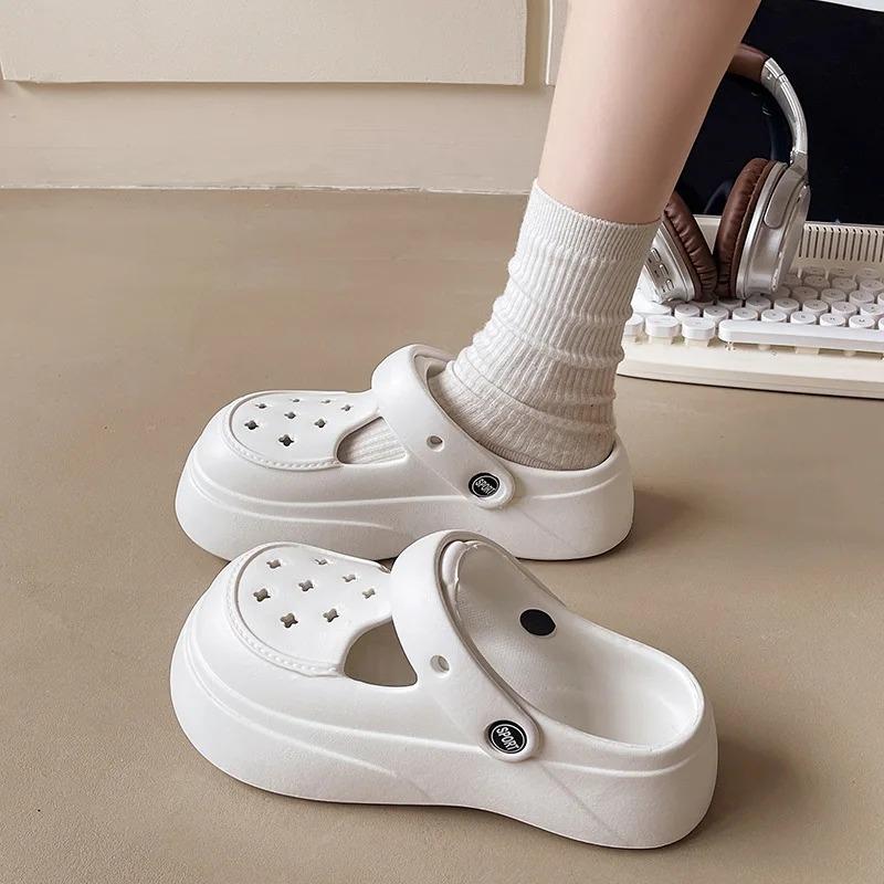 Модные повседневные тапочки на платформе EVA для женщин, домашняя элегантная дизайнерская обувь для девочек, модные популярные летние сандалии, женские туфли на плоской подошве, домашняя обувь