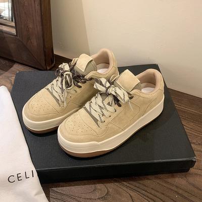 Повседневная спортивная маленькая белая обувь женская весна новая кожаная дышащая на толстой подошве универсальная увеличивающая рост ретро нишевая обувь для скейтборда