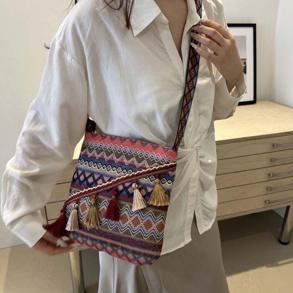 Woven Fringe Shoulder Bag Large Capacity Bohemian Phone Bag Ethnic Style Crossbody Bags  Women