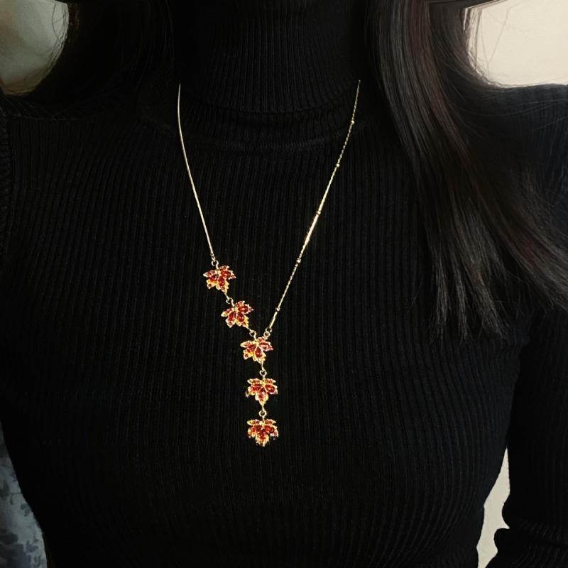 Модный темперамент изысканный роскошный красный циркон кленовый лист кулон ожерелье женский ARI