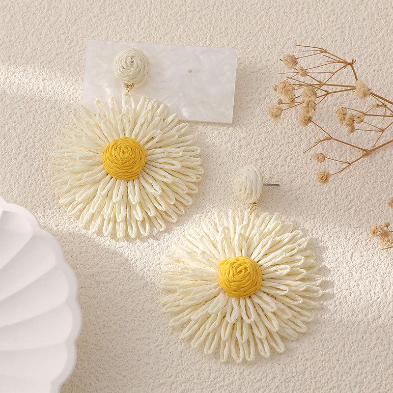 Серьги «Подсолнухи» с ощущением высокого класса, серьги из плетеной рафии ручной работы, модные аксессуары