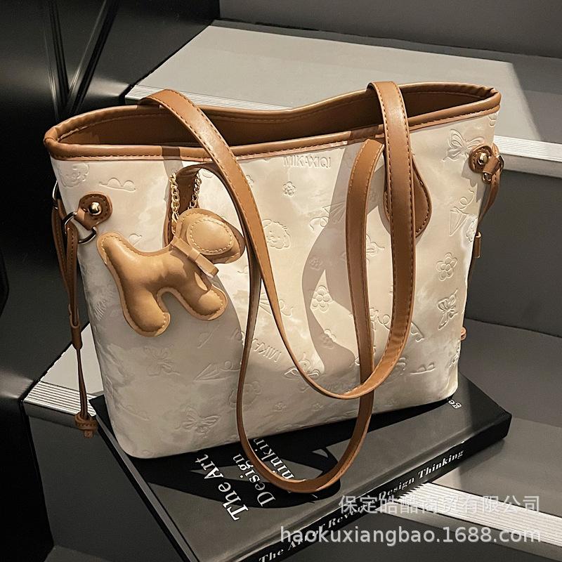 Сумка большой вместимости женская 2025 новая высококлассная студенческая сумка через плечо для занятий женская портативная дорожная сумка-тоут