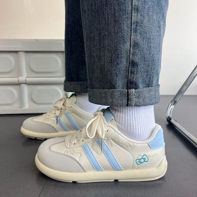 Женская обувь – Кроссовки