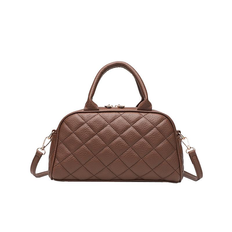 Сумка в стиле колледжа, женская, новая, с вышивкой в виде ромбов, для ношения в руке, маленькая сумка-боулинг