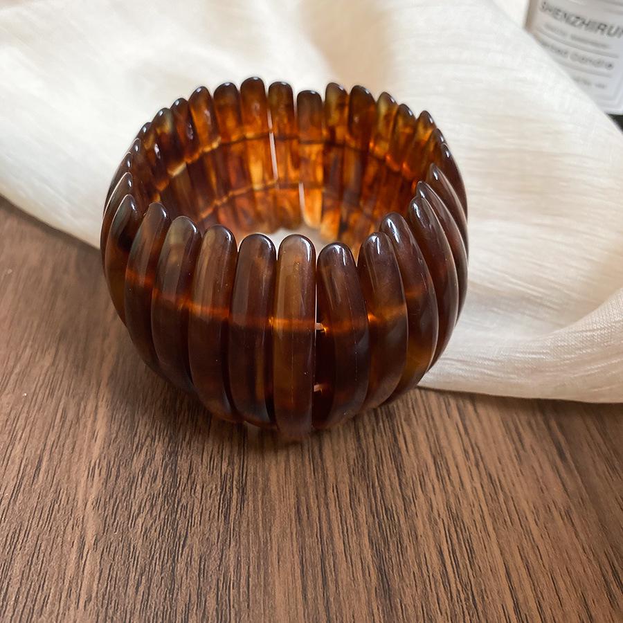 Радужный акриловый полукруглый эластичный браслет - Свежие и милые женские украшения высокого класса 2025.