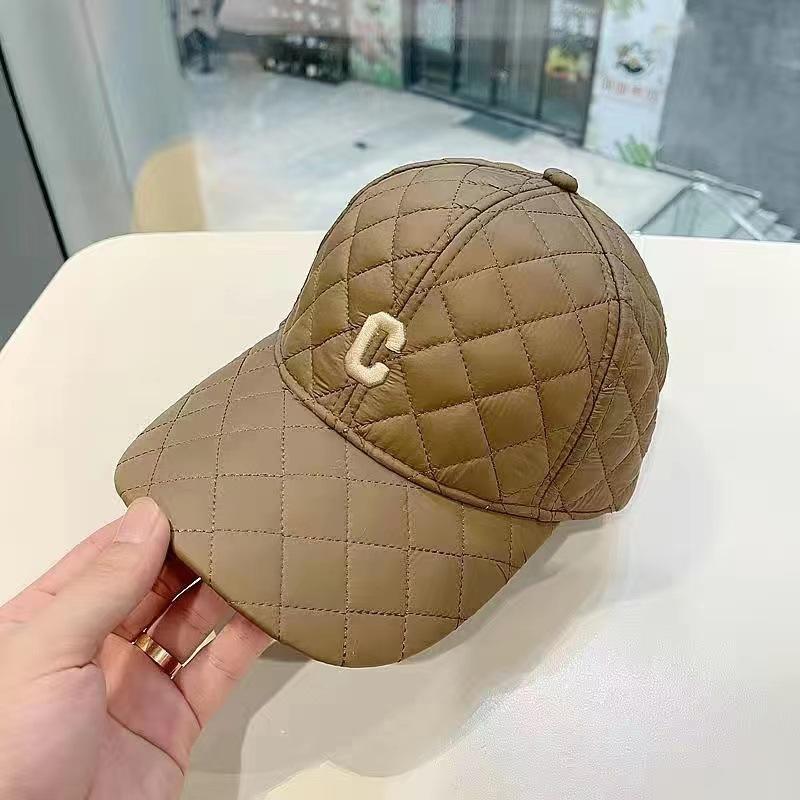 Японский Нишевый Дизайн Пух Хлопок Клетчатая Теплая Бейсболка Зимняя Корейская Вышивка Простая Парная Кепка с Козырьком для Женщин