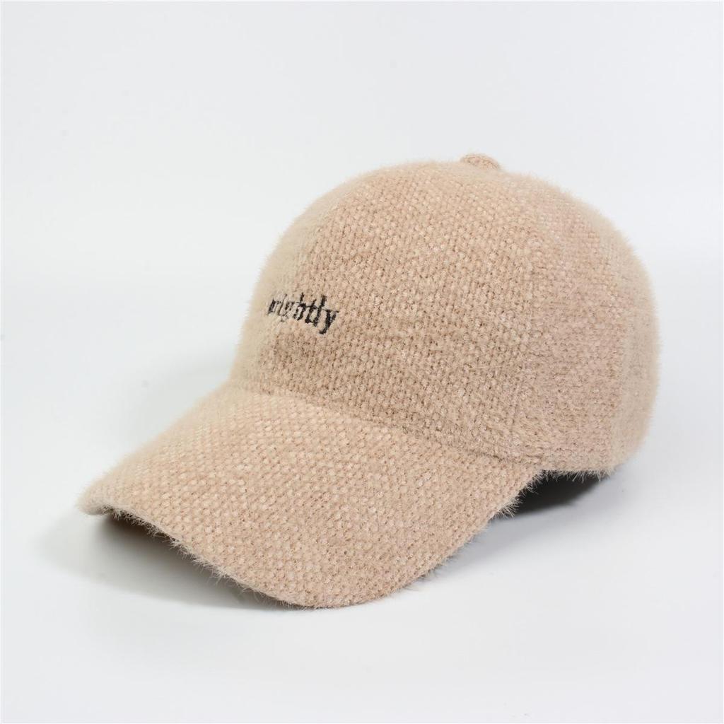 Женская утолщенная мохеровая и бархатная шапка-утконос - универсальная модная корейская бейсболка на осень/зиму