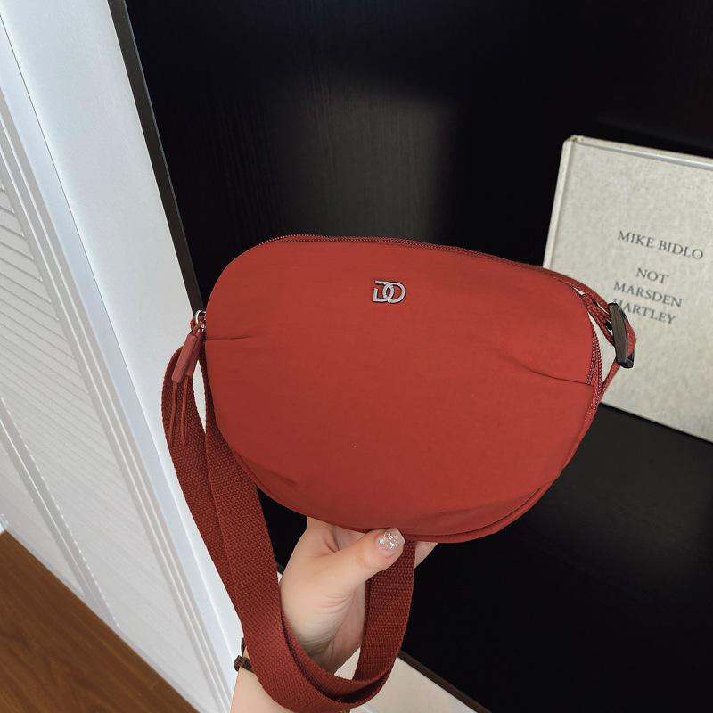 Нишевая дизайнерская сумка женская летняя новая модная универсальная повседневная тканевая сумка через плечо кроссбоди сумка-седло