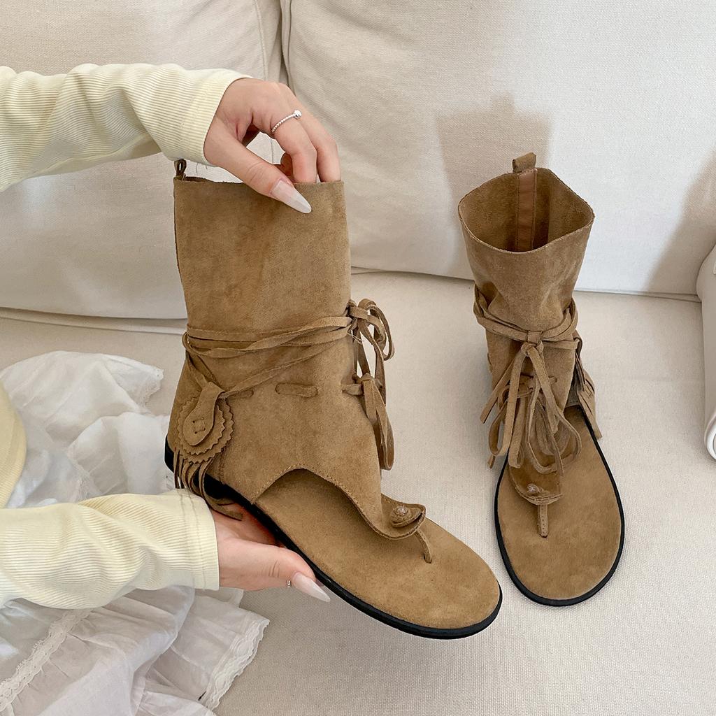 Взрыв интернет-знаменитости ретро плоские сандалии в елочку женские 2025 новые летние носить с юбкой универсальные нескользящие крутые сапоги