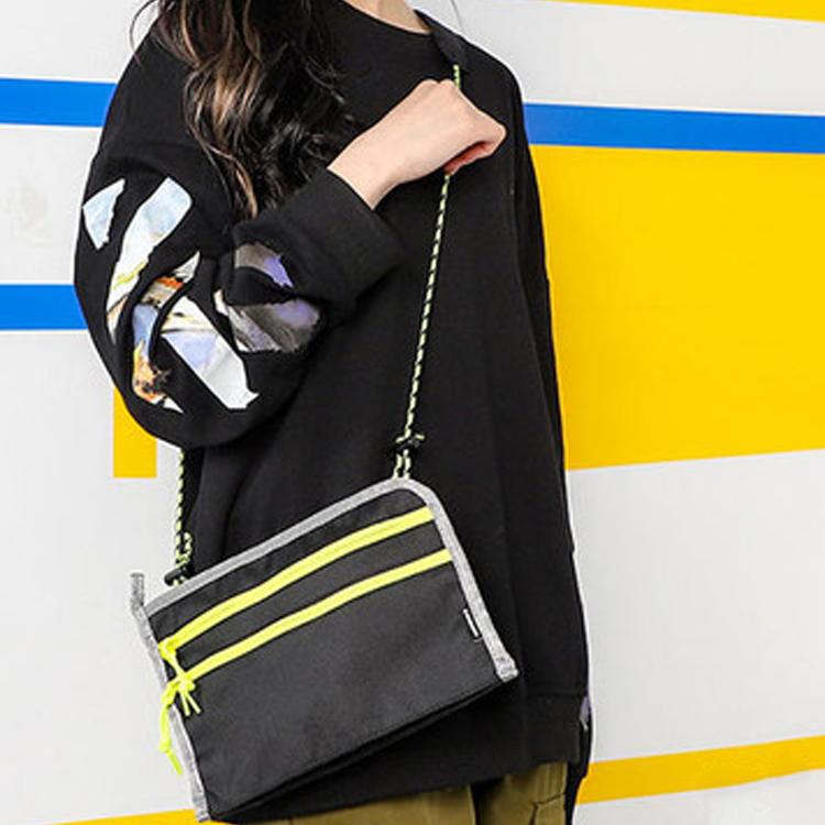 Converse Color Block Zipper Closure Polyester Shoulder Crossbody Bag Unisex bags Black Yellow 10019911-001