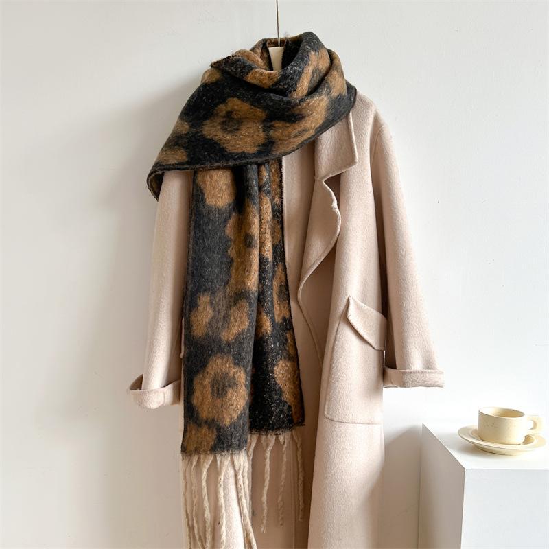 Autumn Winter Imitation Cashmere Scarf Men Women Thickened Warm Elegant Neckerchief Leopard Print Soft Long Tassel Scarves