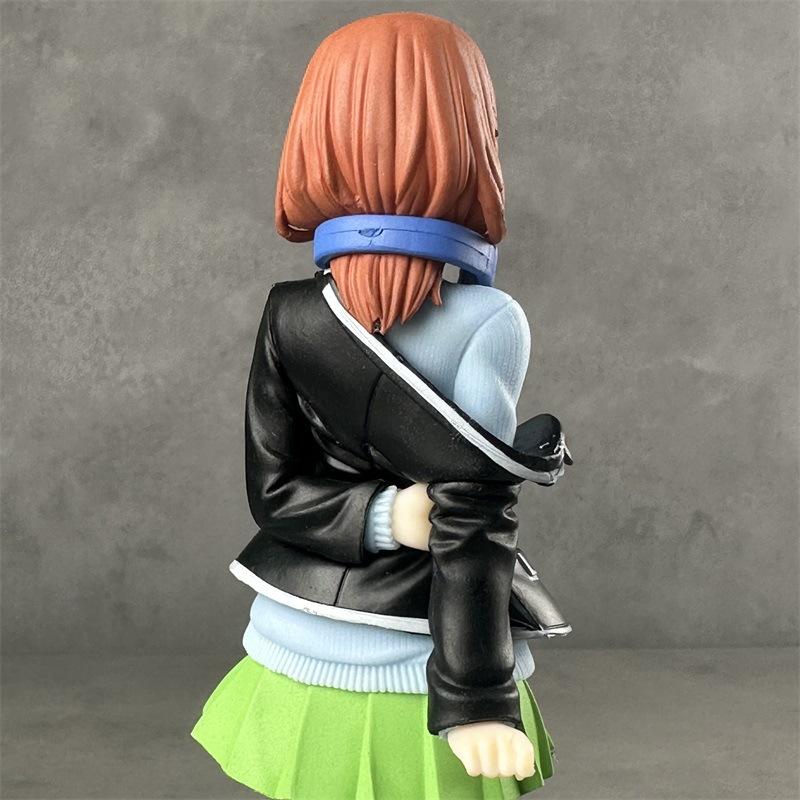 Fifth-quarter Hanayome Nakano Miku standing pose uniform school uniform scenery beautiful girl anime figure ornaments wholesale