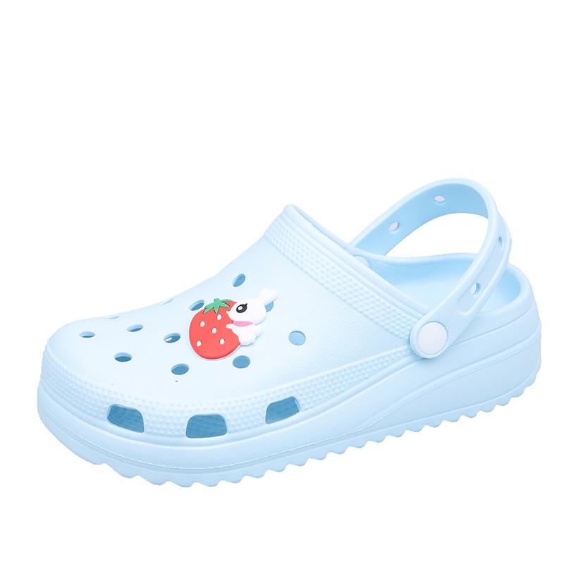 Новые тапочки для женщин, летние, для отдыха на море, повседневная пляжная обувь, нескользящая верхняя одежда, симпатичные туфли с дырочками в виде мультфильмов