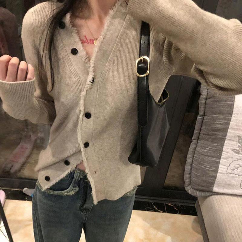 V-neck Sweater Knitted Cardigan for Women Autumn and Winter Sense Layering Design Unique Long Sleeved Sweater Cardigan Female