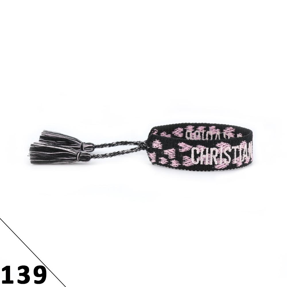 Браслет дружбы ручной работы с вышивкой и кисточками для женщин