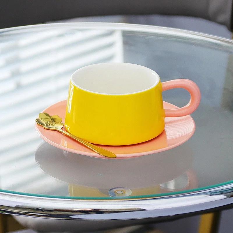 Винтажные керамические кружки, однотонные чашки для кофе эспрессо, набор с блюдцами и ложкой, изысканная чашка для послеобеденного чая, молока, капучино, питьевая