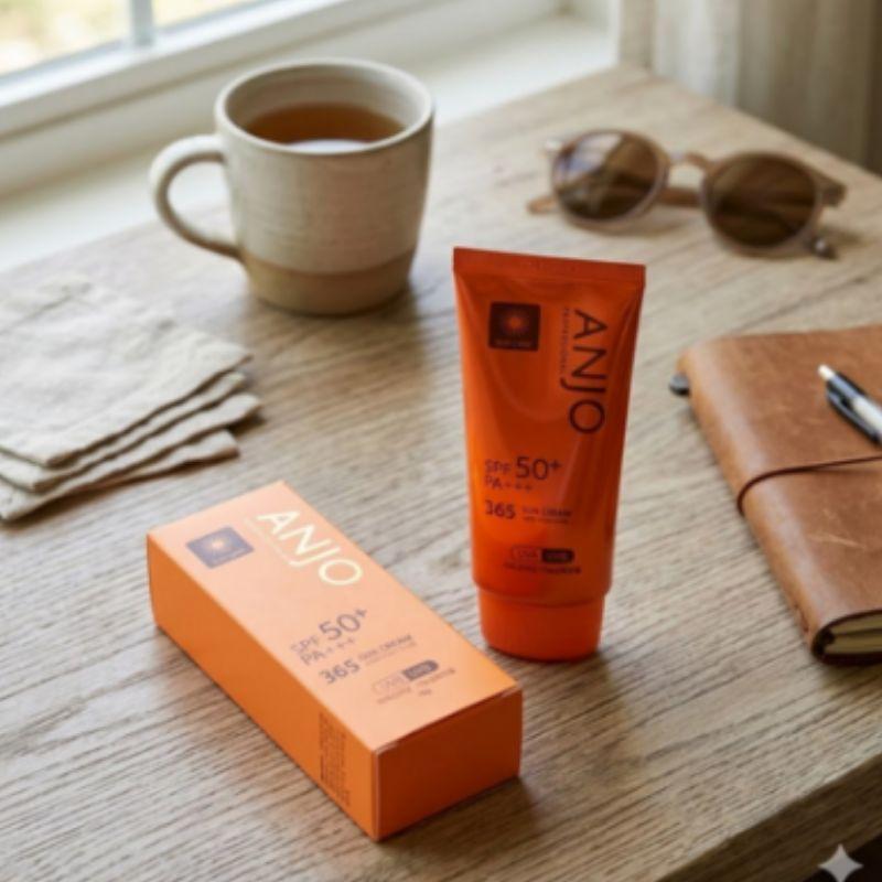 ANJO Профессиональный ежедневный солнцезащитный крем Professional 365 SPF50+ PA+++ 70 г – Легкий УФ-защитный крем для гладкой и увлажненной кожи