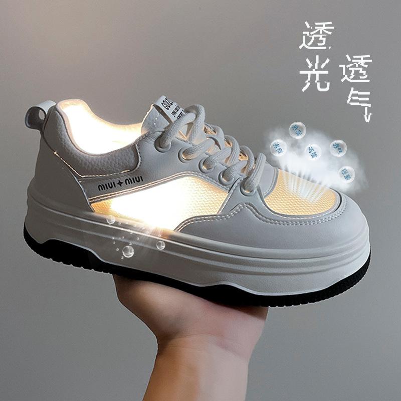 Сетчатые дышащие маленькие белые туфли женские 2024 новые простые повседневные цветные парусиновые туфли универсальные студенческие повседневные спортивные туфли