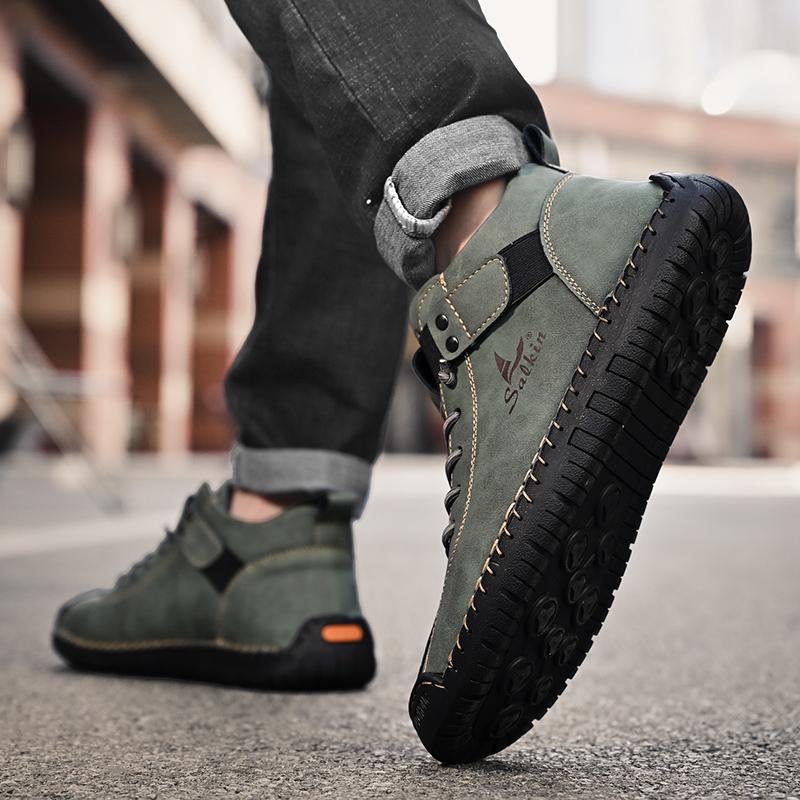 New 2025 Handmade Leather Men Boots Man Breathable Casual Leather Shoes Design Sneakers Men Ankle Boots Breathable Outdoor Boats