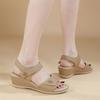 Мода Европейская и Американская 2025 Лето Новые Уличные Повседневные На Пуговицах Простые Клиновидные Пляжные Сандалии Спортивный Клиновидный Каблук Обувь для Мамы Среднего Возраста