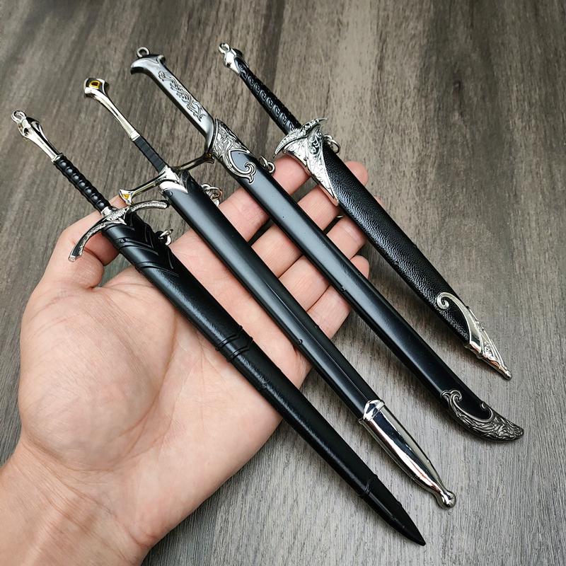Металлический меч катана Гэндальфа 22 см Меч из фильма Кольца Рыцарский нож Железо Реальный размер Японская катана Меч самурая Косплей Детская игрушка Аниме подарок