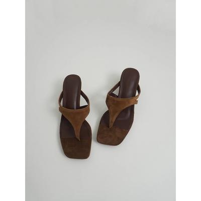 Туфли-шлепанцы с квадратным носком, тонким каблуком-рюмочкой, от французского нишевого дизайнера, новые, универсальные