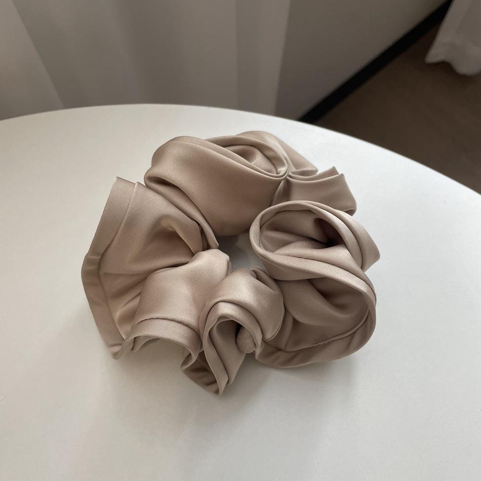 Элегантный французский ободок из атласа с деревянной окантовкой — простой, стильный и изысканный аксессуар для волос