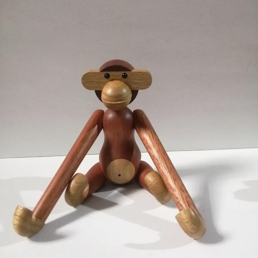 Valentines Day Gift Figurines Wood Monkey Art Ornaments Puppet Living Room Nordic Home Sofa Beside Decoration Wall Hangings Miniature Creative Gifts