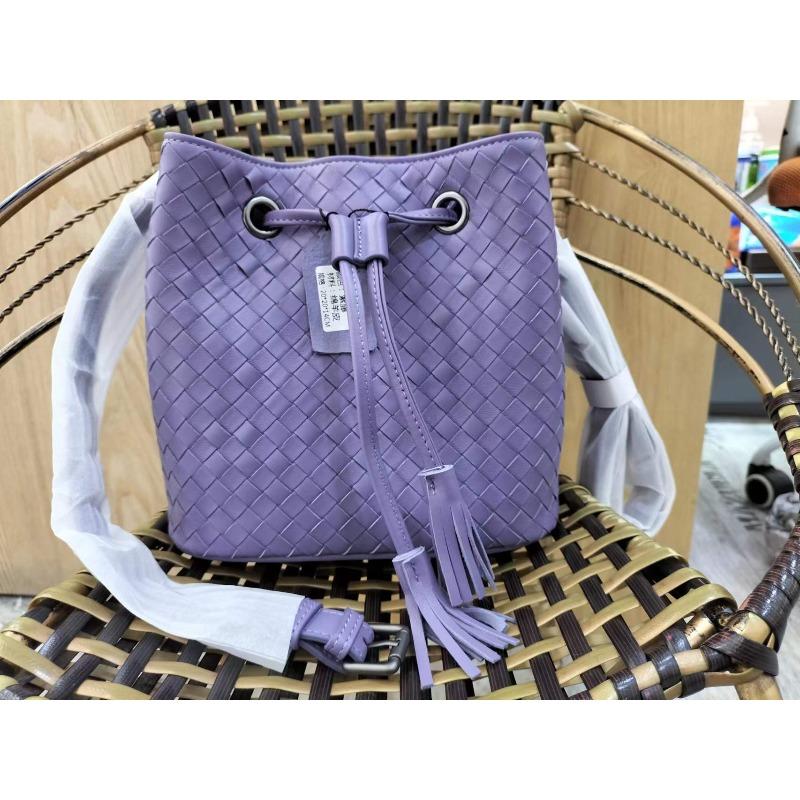 Sheepskin Hand Woven Vintage Bucket Bag High-end Sense Shoulder Bag Commuting Large Capacity Backpack Casual Cute Trendy Bag