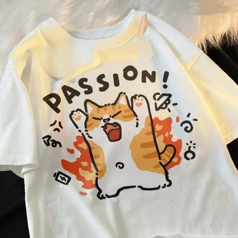 Unisexs Loosefit Shortsleeve Tshirt Trendy Highquality Branded Tee Featuring A Passionate Cat Design