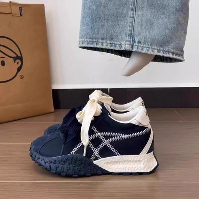 Толстая подошва, увеличивающая рост, немецкие кроссовки для женщин 2025 года, весна-лето, новая нишевая универсальная спортивная обувь, маленькие популярные туфли Forrest Gump