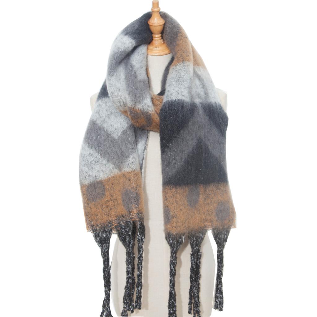 Female Warm Shawl Autumn Winter Thick Love Wave Print Scarf Tassel
