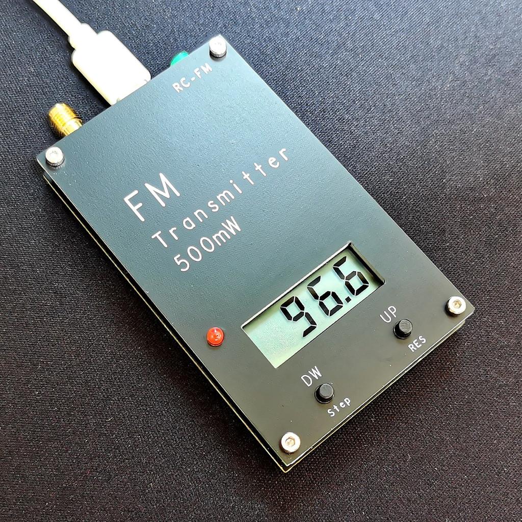 2KM 0.5W Stereo FM transmitter 76-108Mhz Shortwave Signal Stereo Station FM Broadcast . School .Car Parking Lot . Church Radio