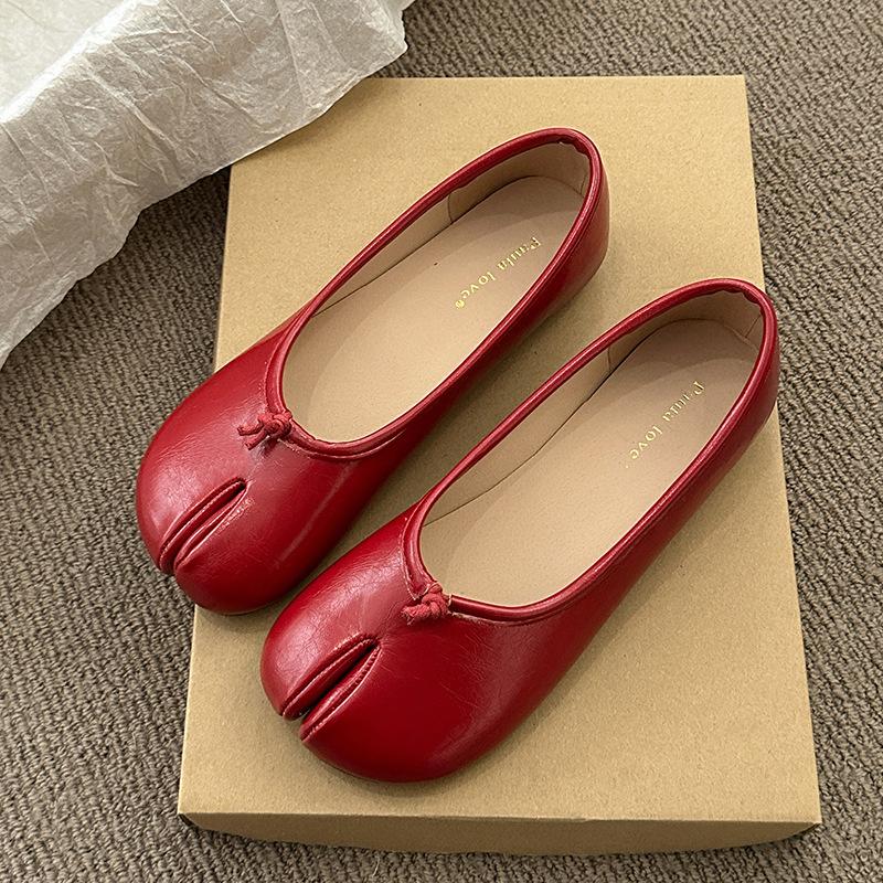 Модная обувь таби в японском стиле, женские удобные кожаные балетки с раздвоенным носком, лоферы, женские туфли Мэри Джейн, мокасины, женские балетки