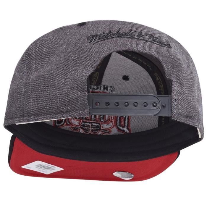 Mitchell & Ness Snapback Cap - DARK ARCH Chicago Bulls