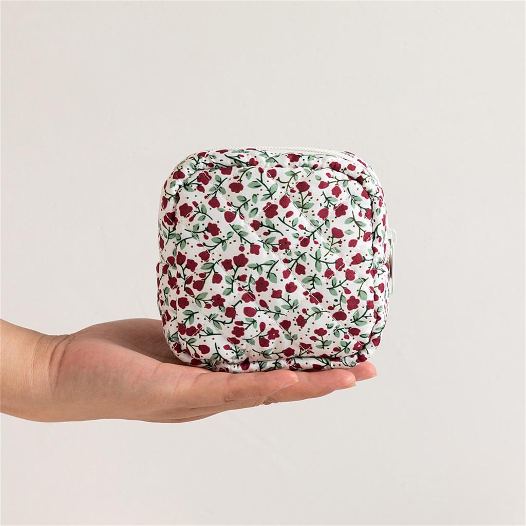 Portable Feminine Hygiene Pouch Convenient Sanitary Napkin Pouches for Discreet Storage of Feminine Products