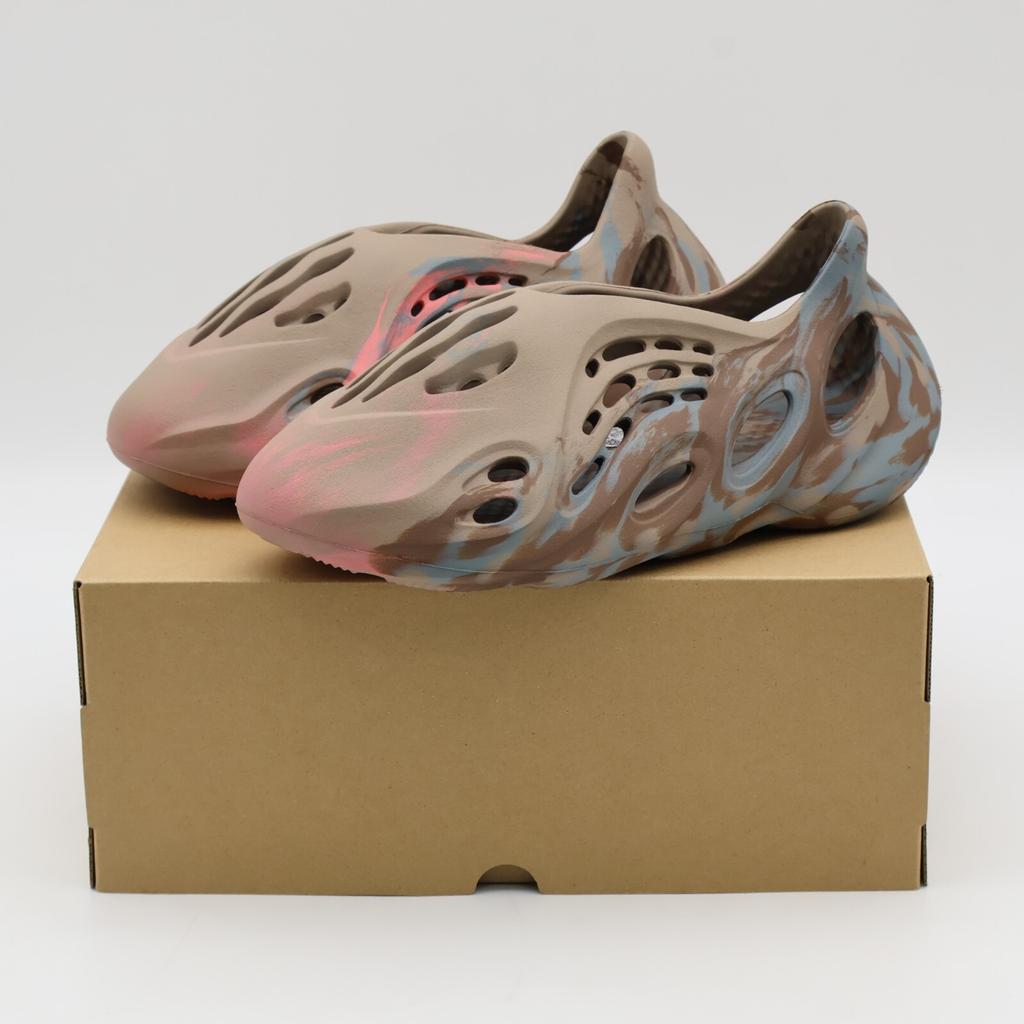 GY3969 adidas Yeezy Foam Runner Mx Sand (Men's)