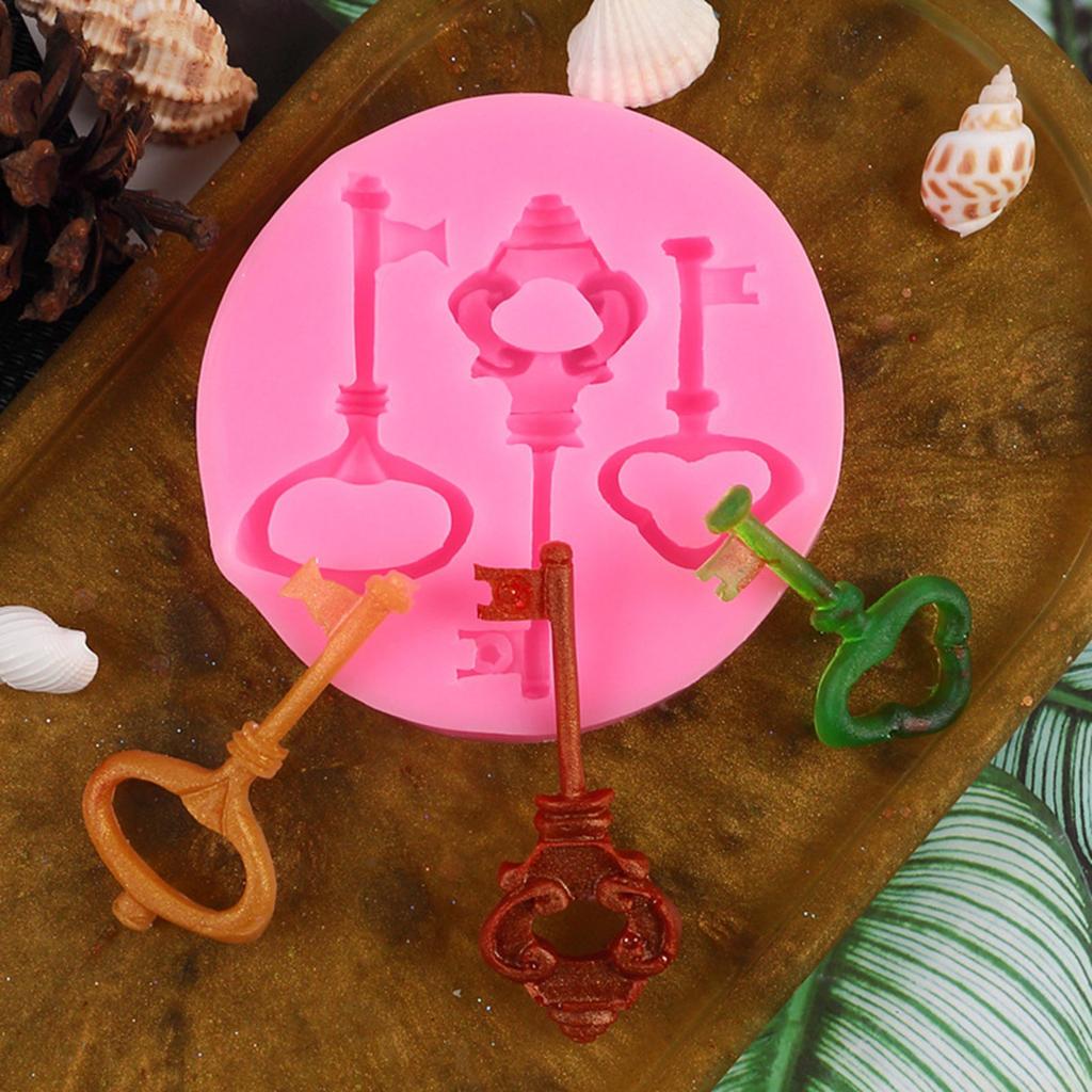 Vintage Resin Keychain Pendant Mold In Unique Key Design For Personalized Bag Decoration Crafting And DIY Projects