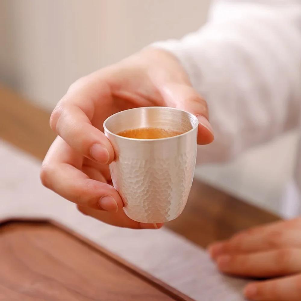 Набор для вина из серебра 999 пробы, кованая вручную маленькая серебряная чарка 1, две чарки для байцзю, серебряные винные чарки, серебряные чарки для байцзю