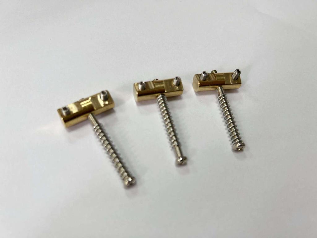 Набор латунного бриджа и седел для электрогитары: Нижняя дека, подставка и струнодержатель TL, набор из 3 предметов.