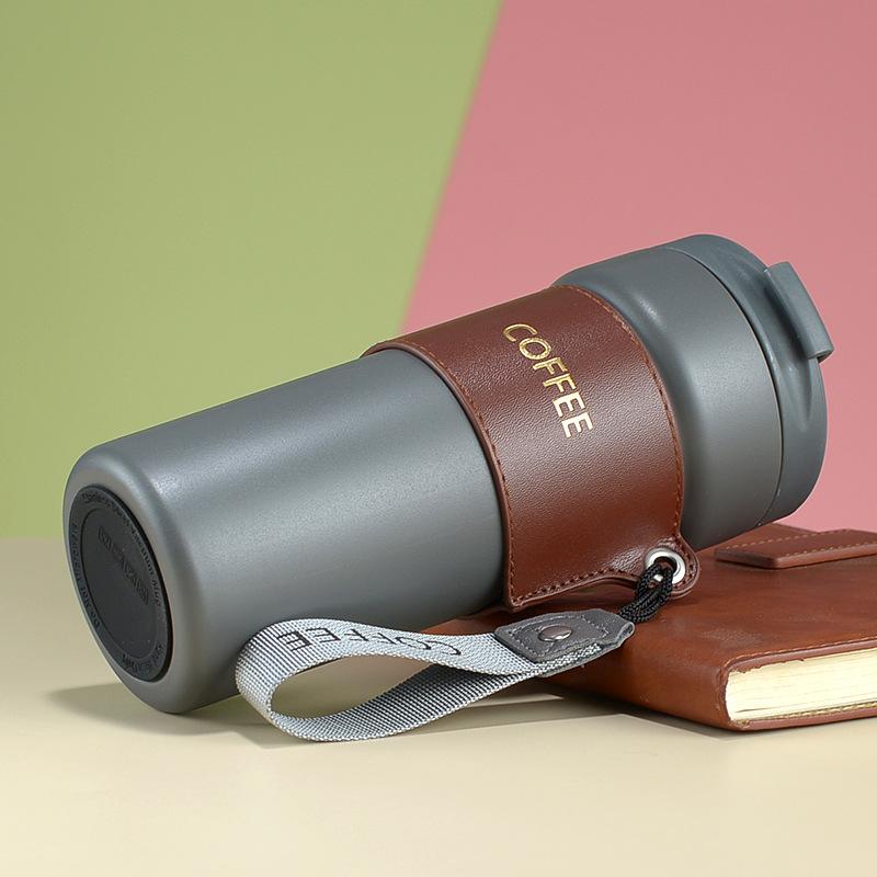 Двойная кофейная кружка из нержавеющей стали, 450 мл, кружка-термос с кожаным чехлом, герметичная автомобильная термос, дорожная изолированная бутылка