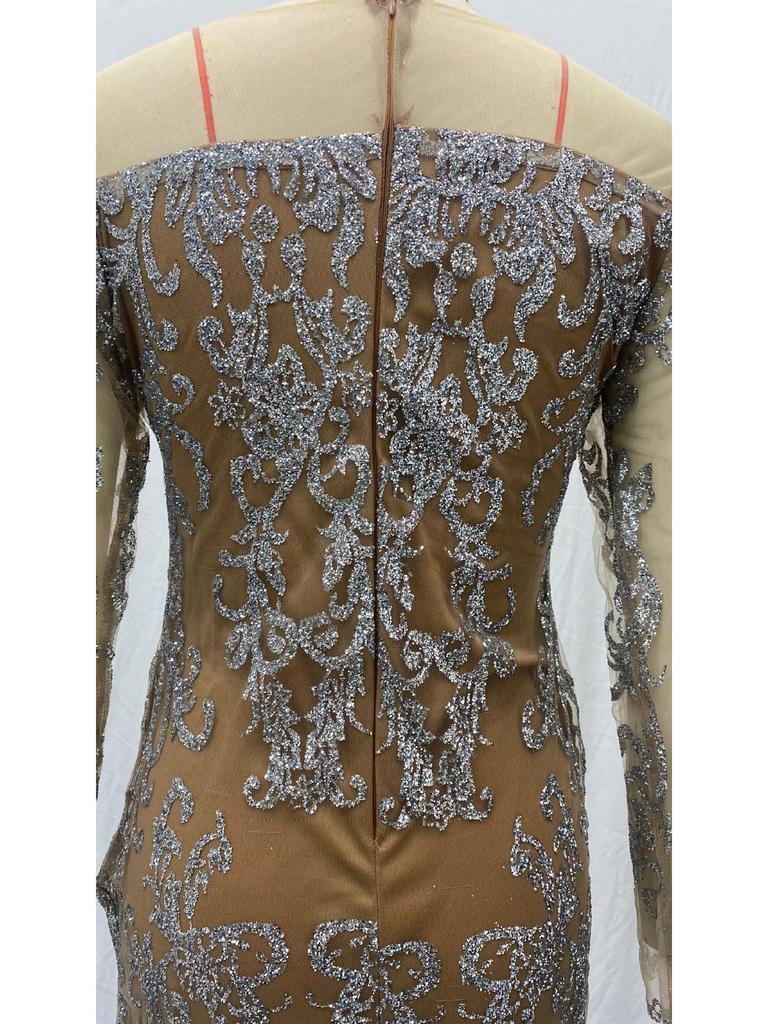 Европейское и американское весеннее вечернее платье 2025 года: Сексуальная облегающая юбка с длинными рукавами и горячей штамповкой для банкетов