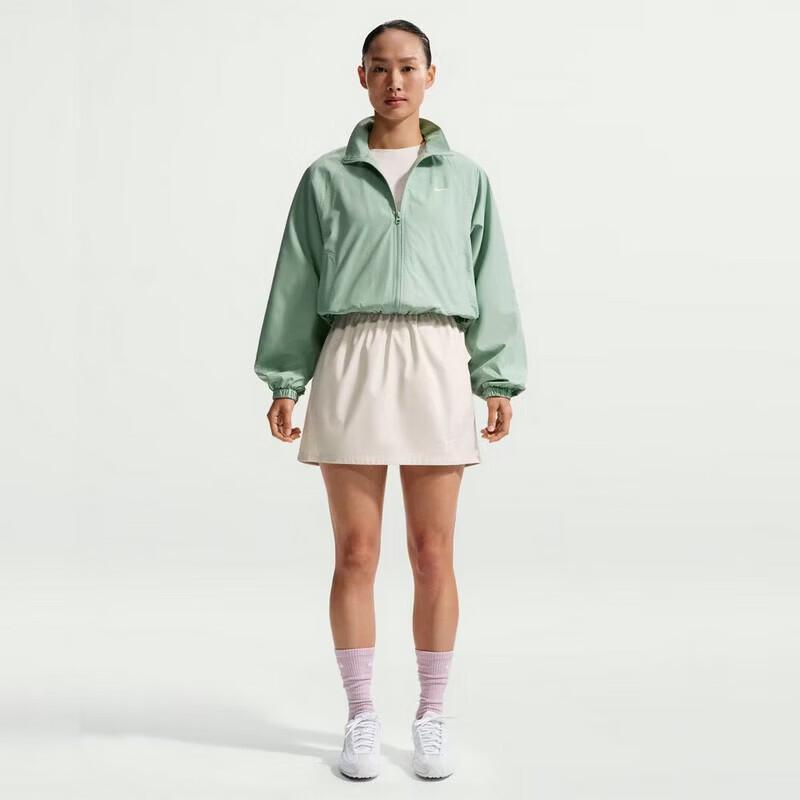Nike Женская легкая тканая куртка с воротником-стойкой