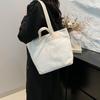 Fashion Korean Stylish Lightweight Luxury Tote Bag For Women With Trendy Design