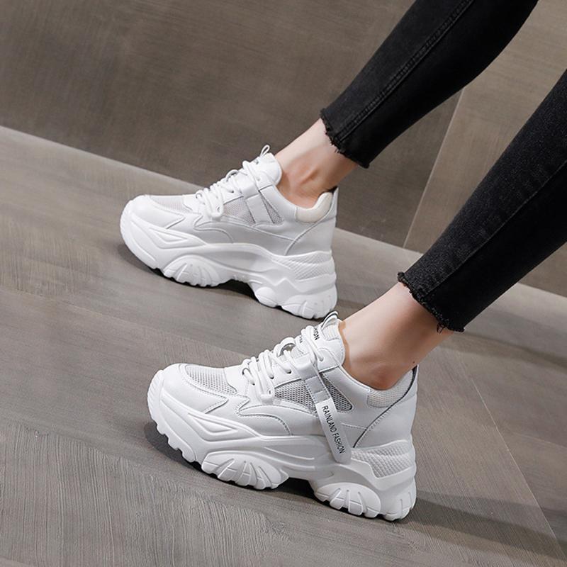 Женские кроссовки с внутренней платформой 7 см, летние сетчатые дышащие спортивные туфли, увеличивающие рост, на толстой подошве, нескользящие, повседневные туфли 34-39