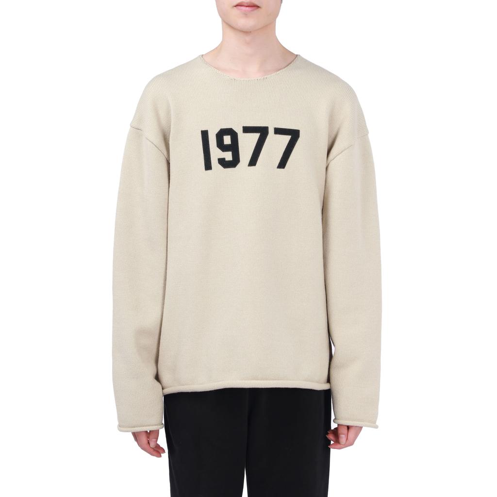 Fear of God Essentials Свитер 1977 Series SS22 с необработанным краем и набивными буквами, с длинным рукавом, мужской, цвет Пшеничный, FOG-SS22-121