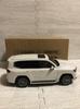 Новый Land Cruiser 300 Образец цвета Не для продажи Миниатюрная модель Белый перламутр 1/30