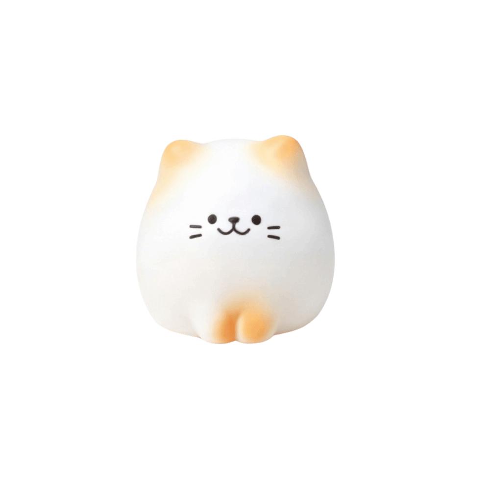 Wealth Cat Model Mini Resin Crafts Kawaii Animal Ornaments Cat Figurine Desktop Decoration