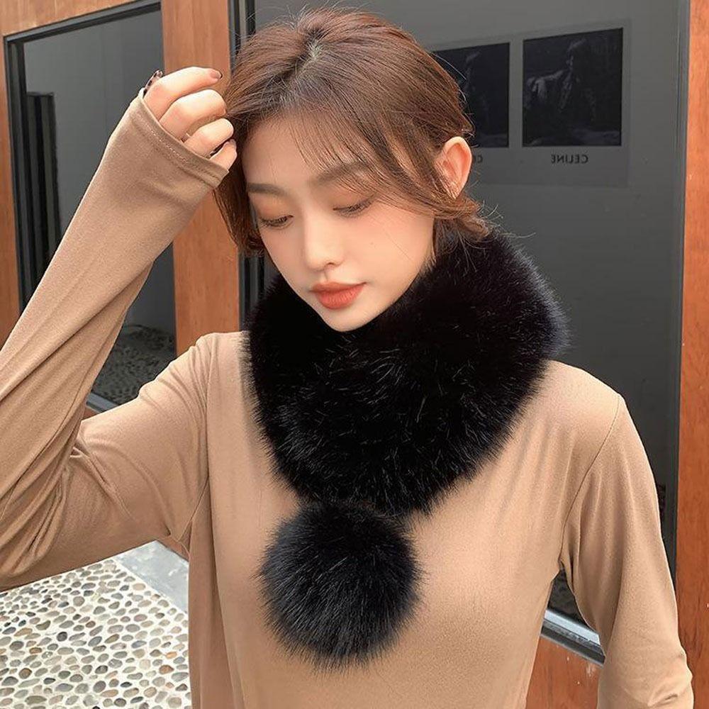 Solid Warm Soft Artificial Wool Bib Women Scarf Fur Collar Imitation Fur Scarf with Pompom